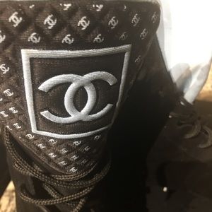 Authentic. Boxer style sneakers. High top. Rare.